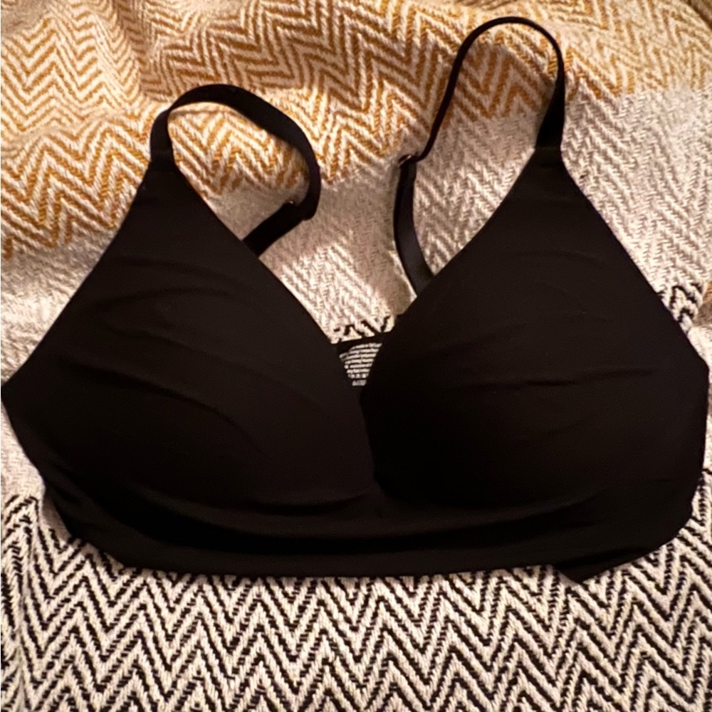 Pink Victoria’s Secret bra